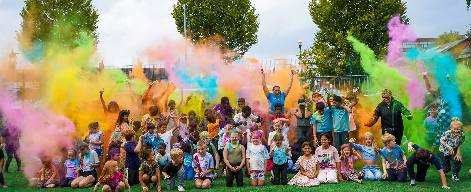 Over 400 People Celebrate the End of Summer at YMCA Holiday Hubb